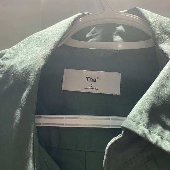 Tna BEL AIR BUTTON UP - Picture 3 of 4